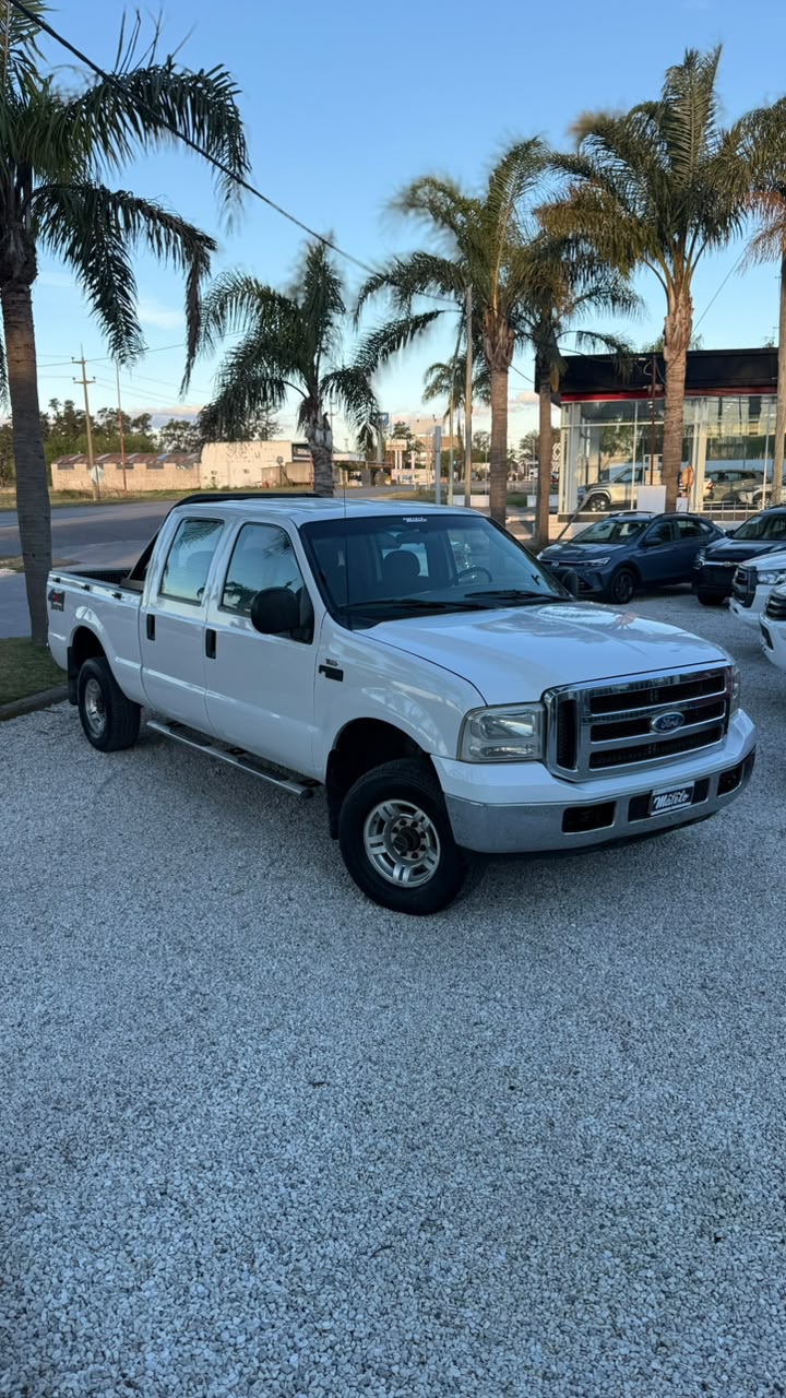 FORD - F - 100 XLT 3.9 4X4  - MANUAL  - 2009